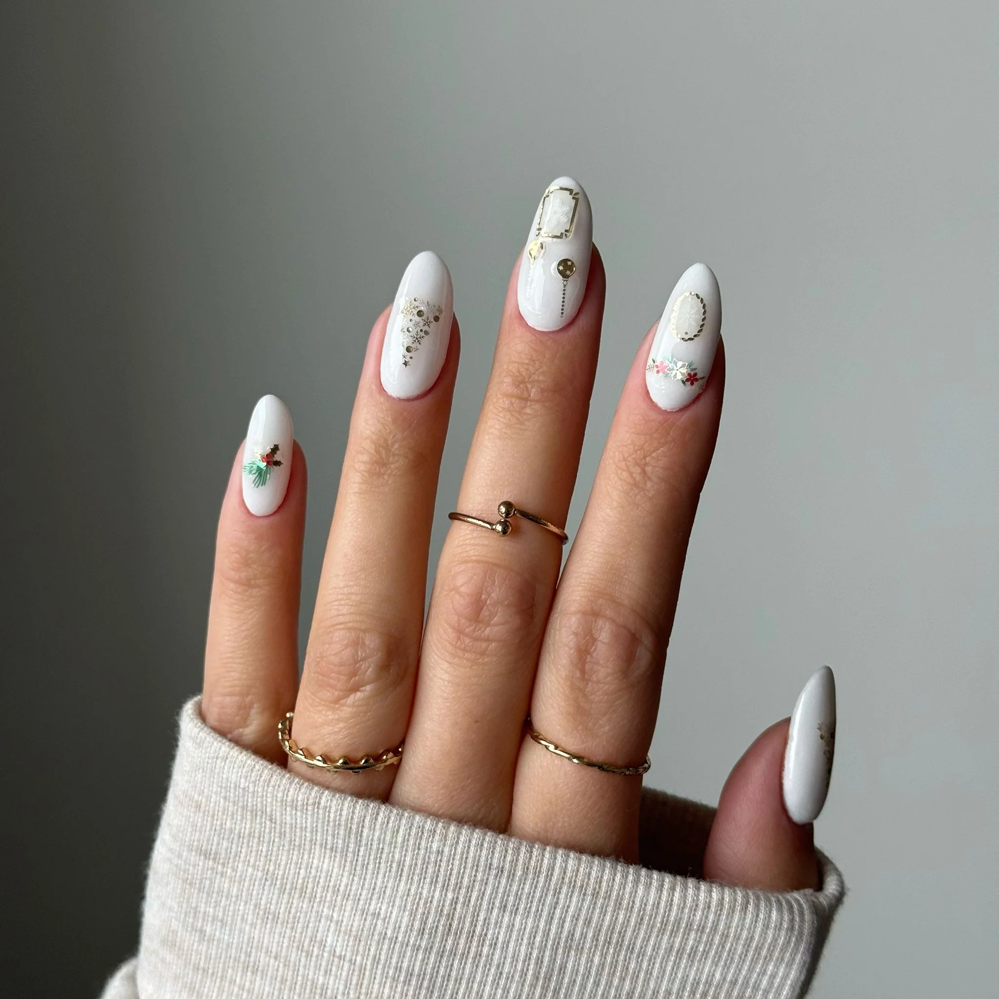 Jingle Bells - Mani Art - Image 3